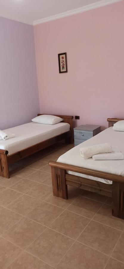 Villa Family Bitri Piqeras Dış mekan fotoğraf