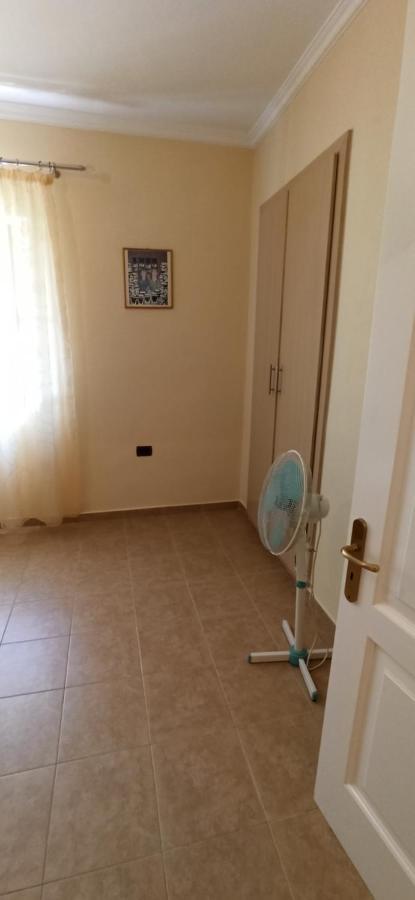 Villa Family Bitri Piqeras Dış mekan fotoğraf